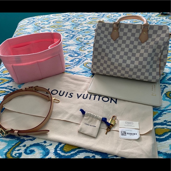 Louis Vuitton Handbags - Authentic Louis Vuitton Speedy Bandouliere 30